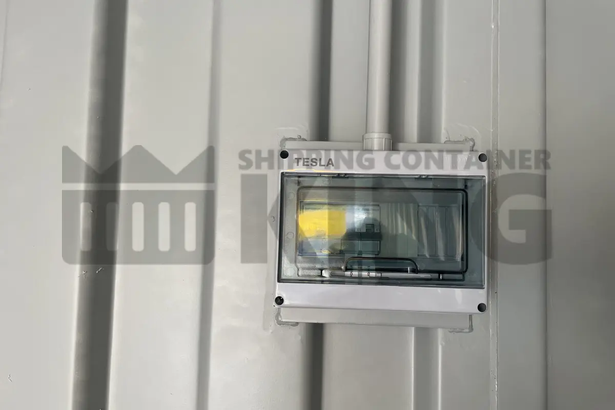 Container product image.