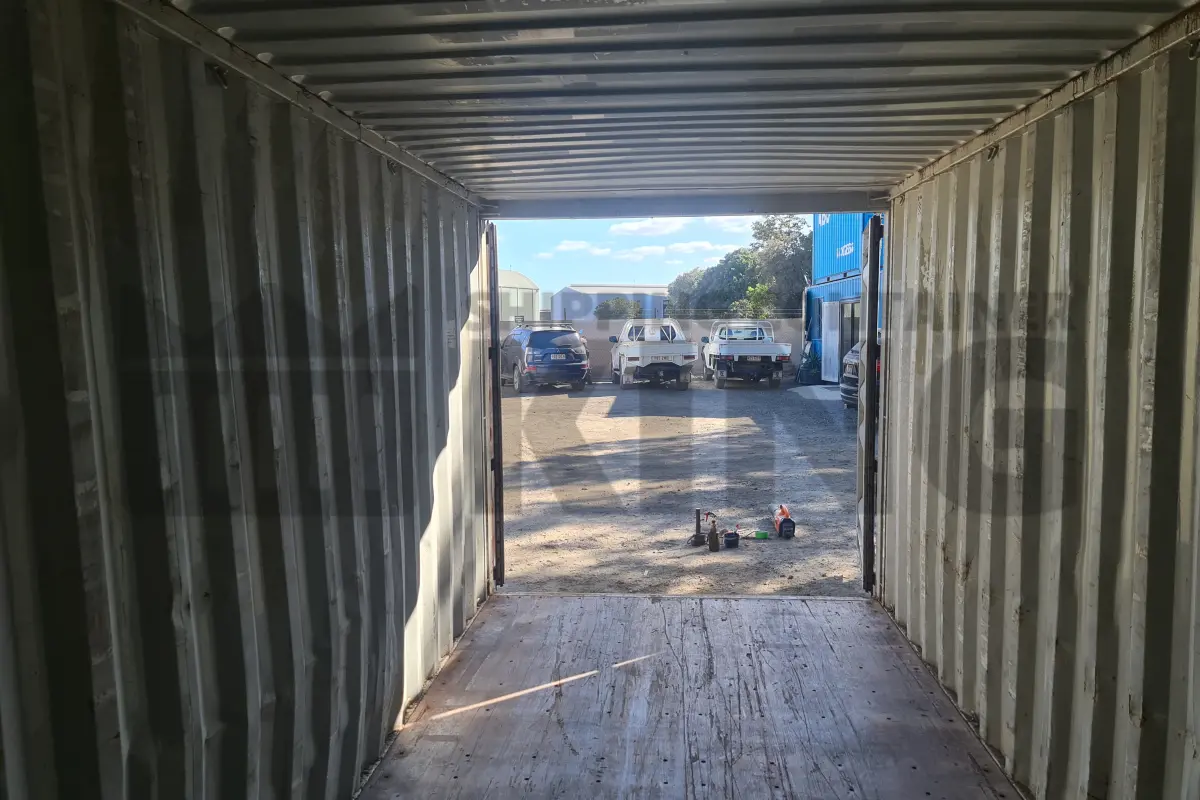 Container product image.