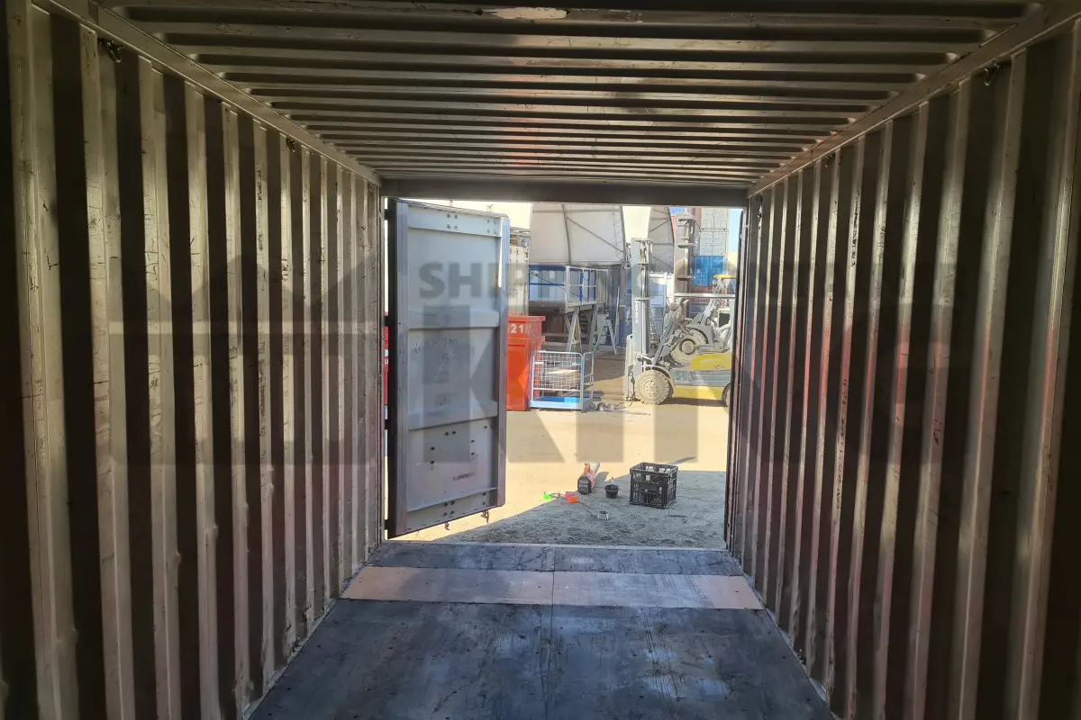 Container product image.